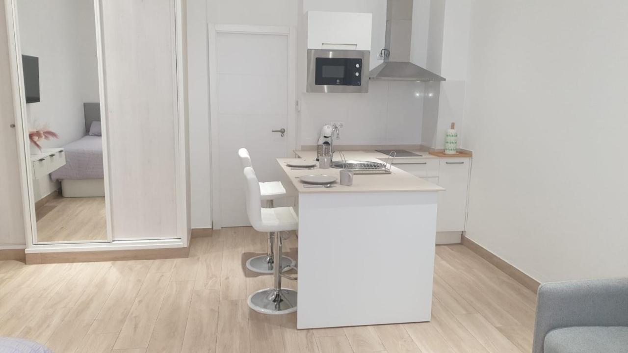 Estudio Moderno Con Opcion De Garaje Appartement Sevilla Buitenkant foto