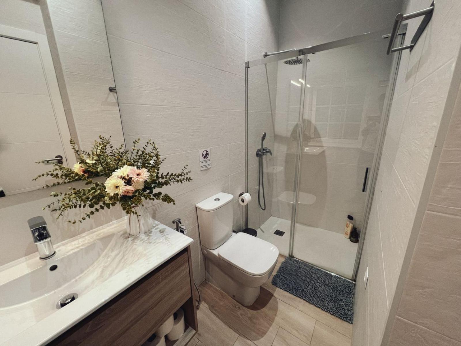 Estudio Moderno Con Opcion De Garaje Appartement Sevilla Buitenkant foto