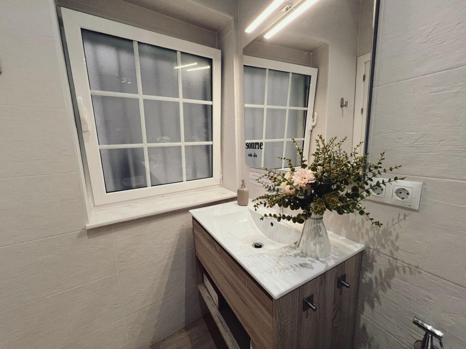 Estudio Moderno Con Opcion De Garaje Appartement Sevilla Buitenkant foto